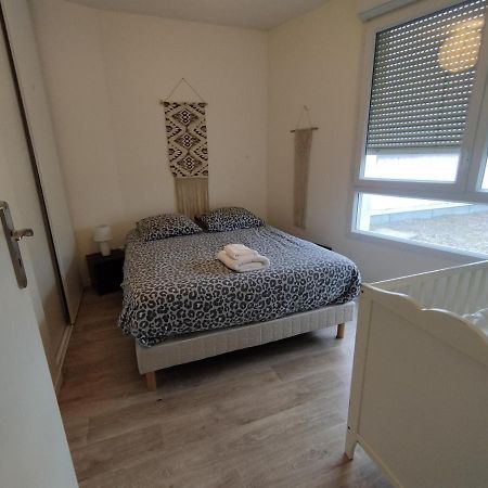 Saint Denis Appartement 2 Chambres Avec Parking Exterior photo